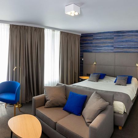 גמבלו Hotel Les 3 Cles מראה חיצוני תמונה