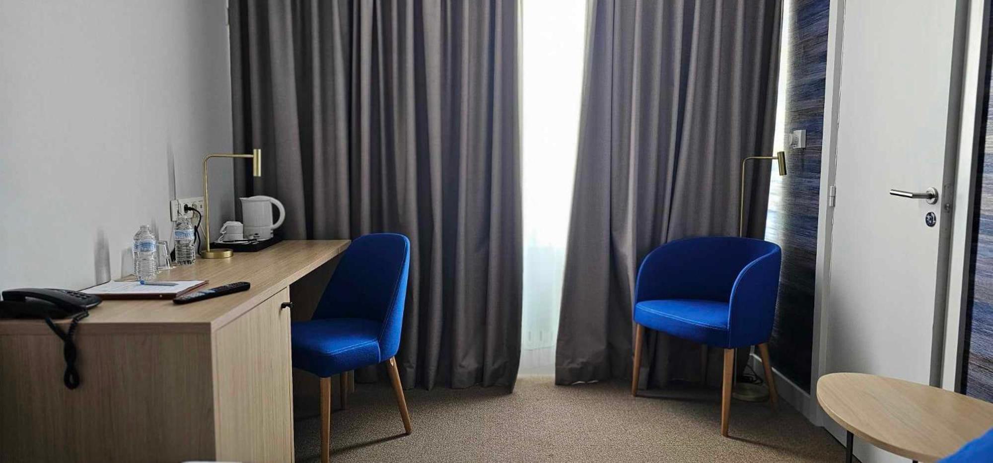 גמבלו Hotel Les 3 Cles מראה חיצוני תמונה