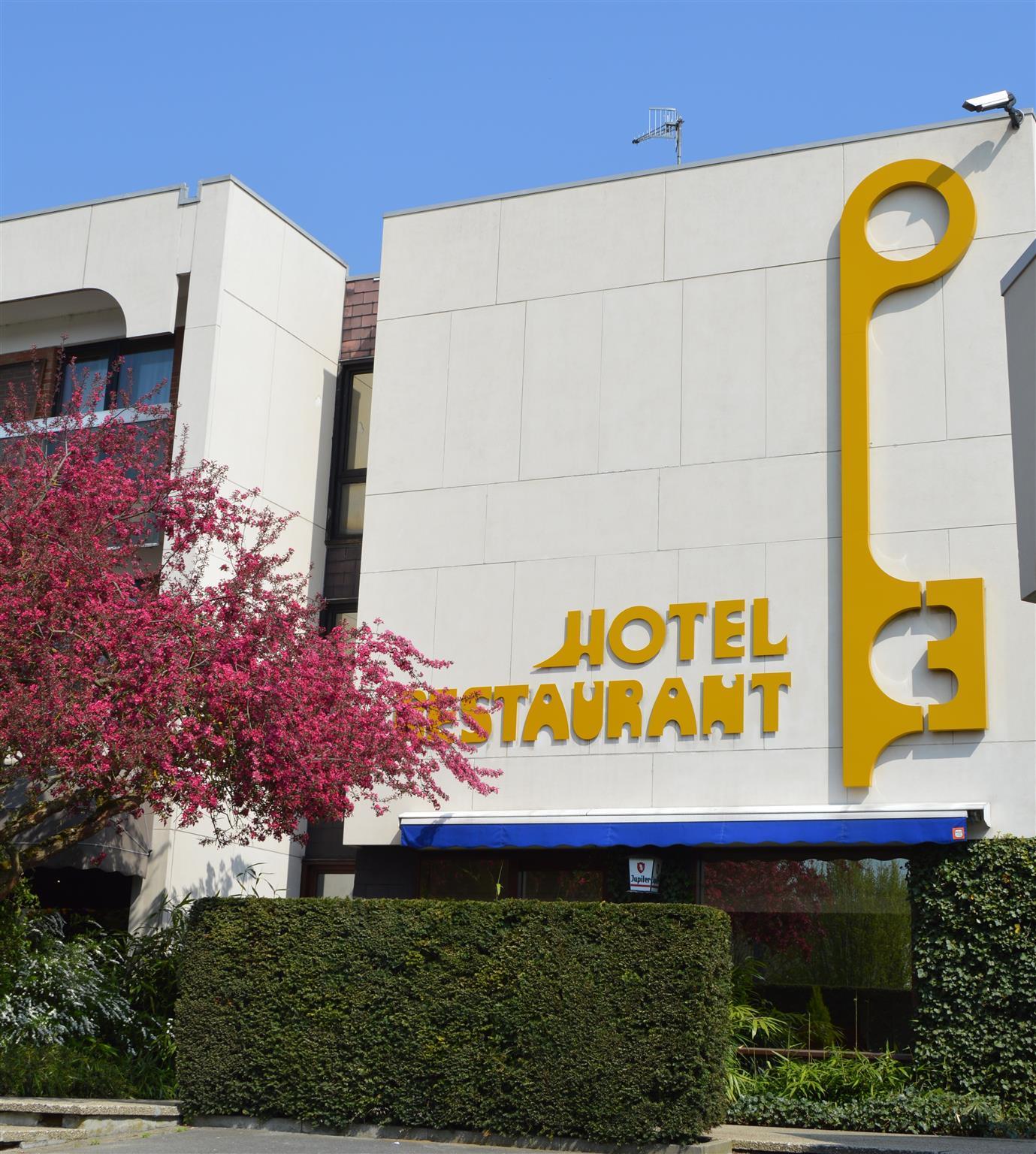 גמבלו Hotel Les 3 Cles מראה חיצוני תמונה